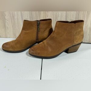 Clarks Gelata Italia Short Women's Bootie Used,US 7 M~Tan leather w/original box